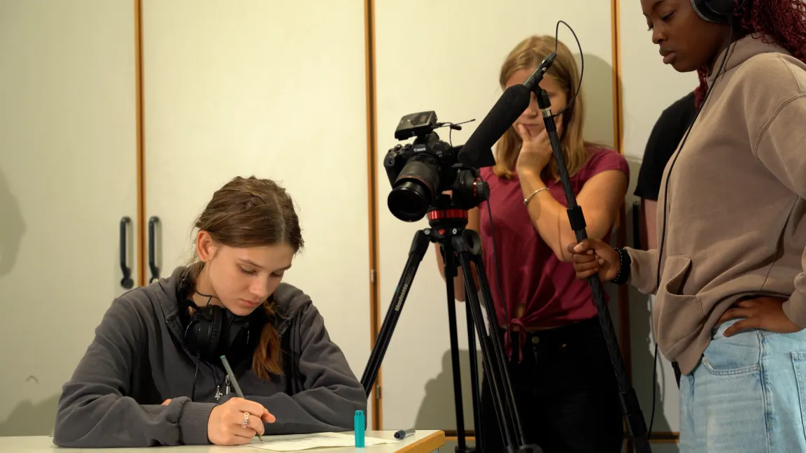 Raw Footage.02 02 20 13.Standbild040