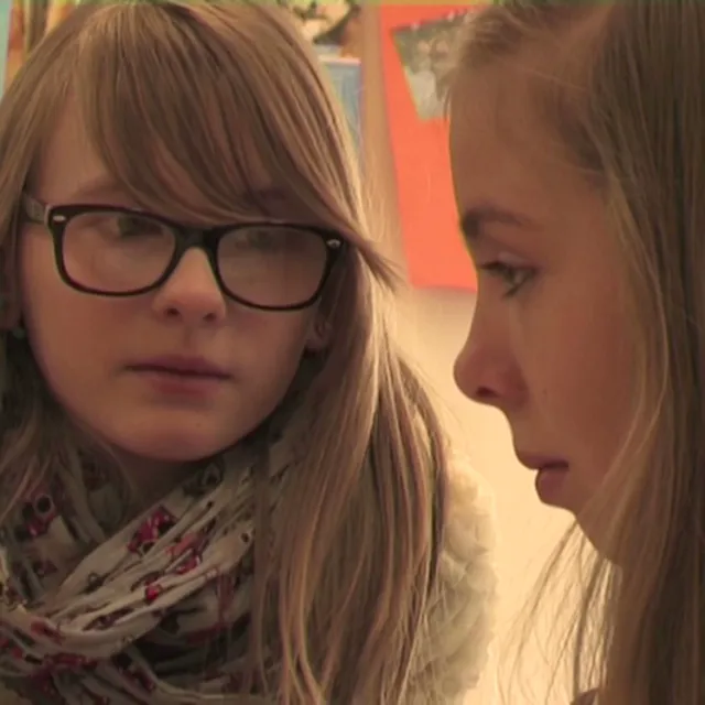Zwischen den zeilen still